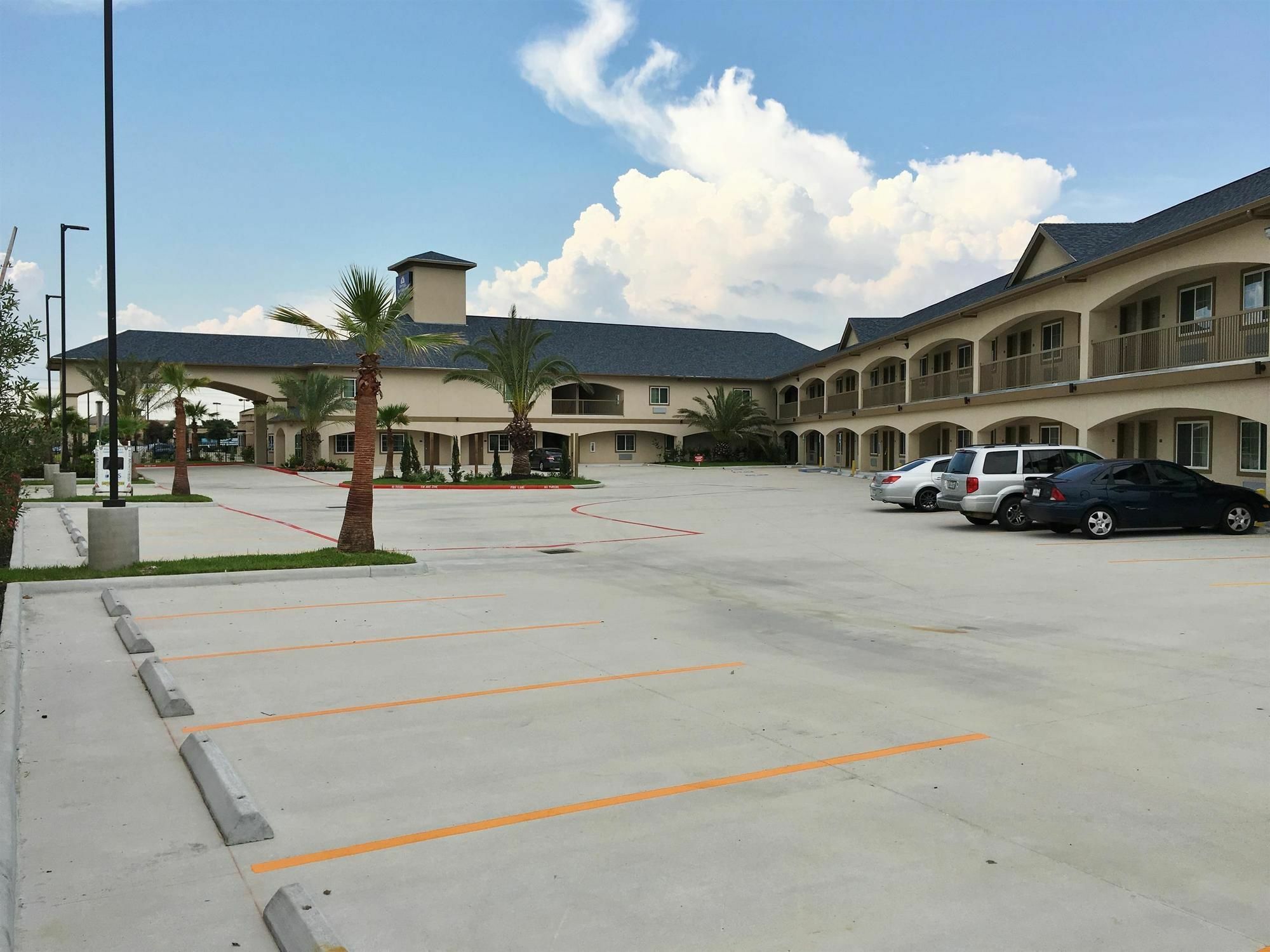 Regency Inn & Suites- Nw Houston Jersey Village Exterior foto